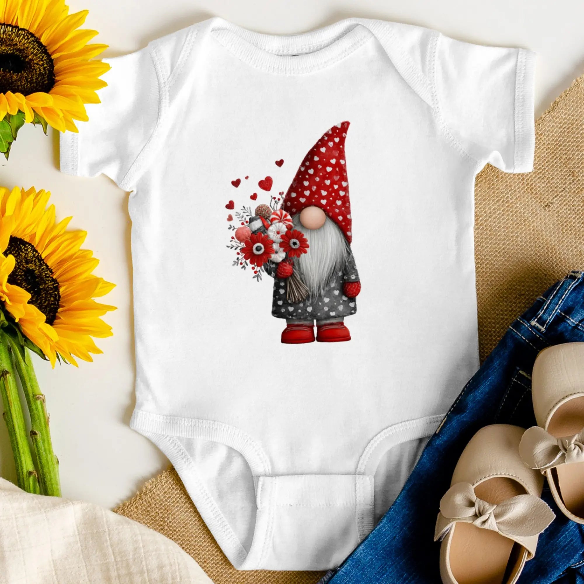 Sevgililer Günü Tasarımlı Mini Gnome Bebek Zıbını, Baskılı Çıtçıtlı Tulum