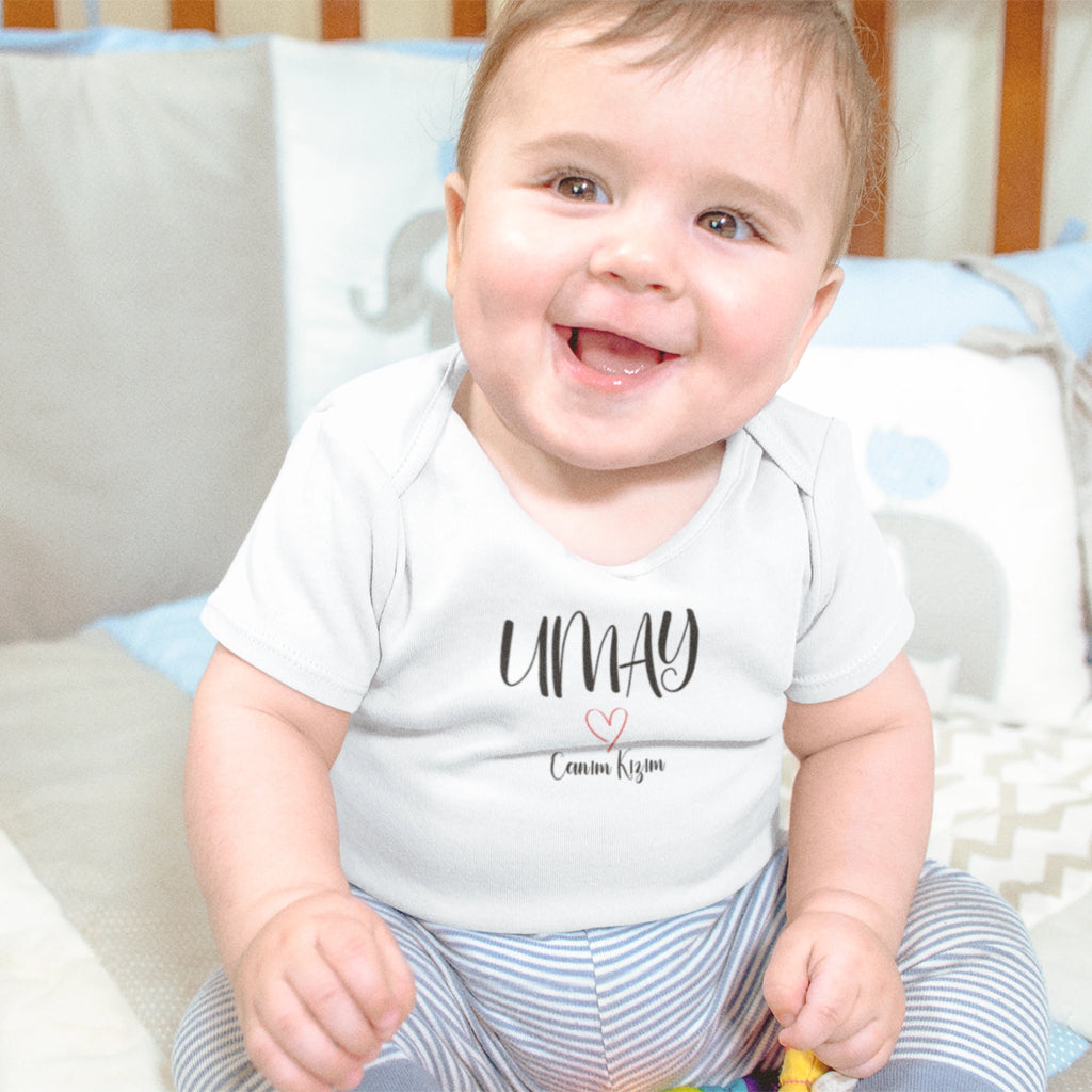Kişisel İsim Tasarımlı Bebek Zıbını - Çıtçıtlı Baskılı Tulum