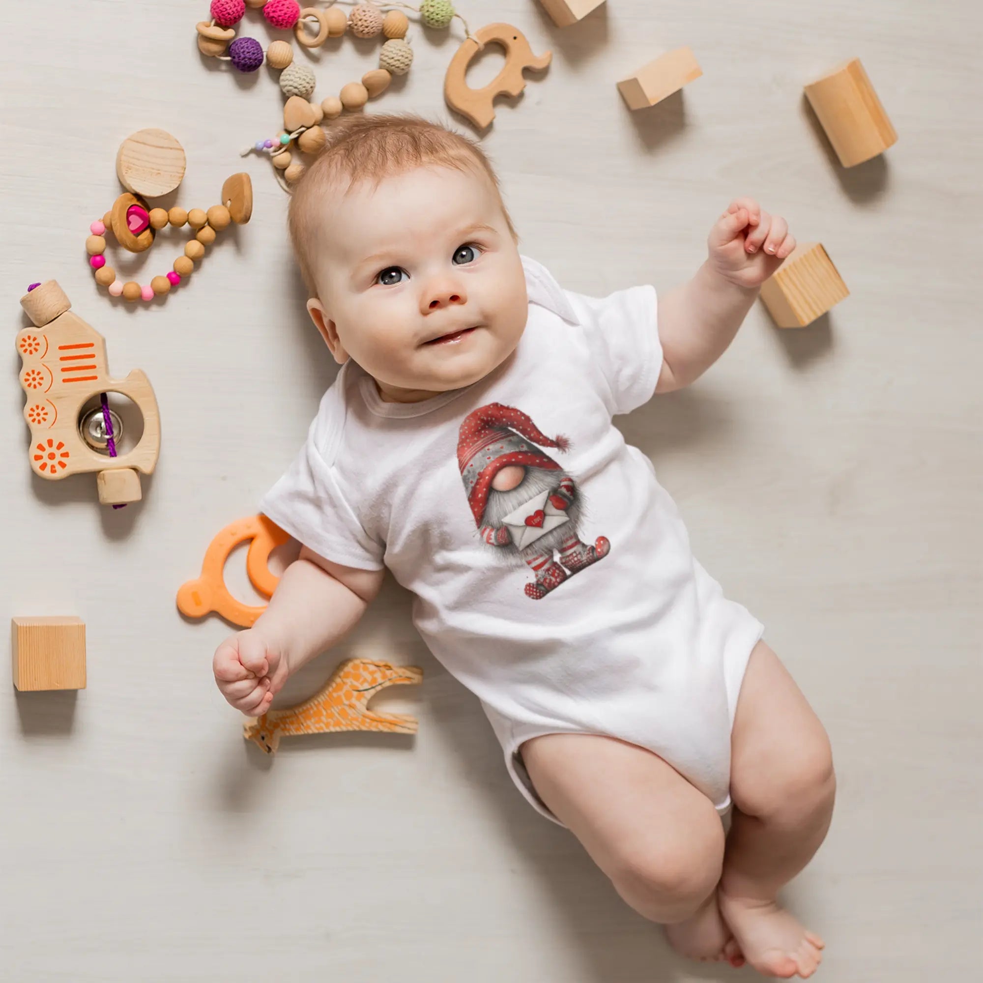 Sevgililer Günü Tasarımlı Mini Gnome Bebek Zıbını, Baskılı Çıtçıtlı Tulum