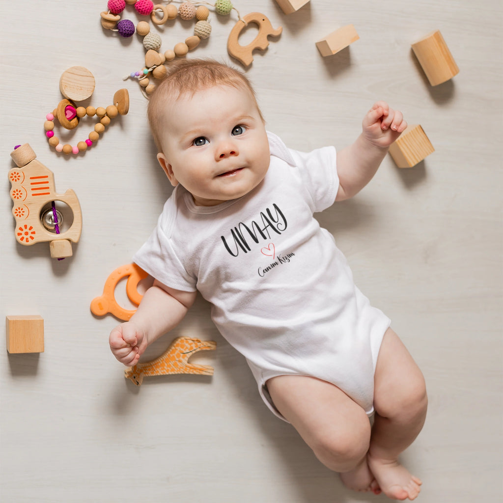 Kişisel İsim Tasarımlı Bebek Zıbını - Çıtçıtlı Baskılı Tulum